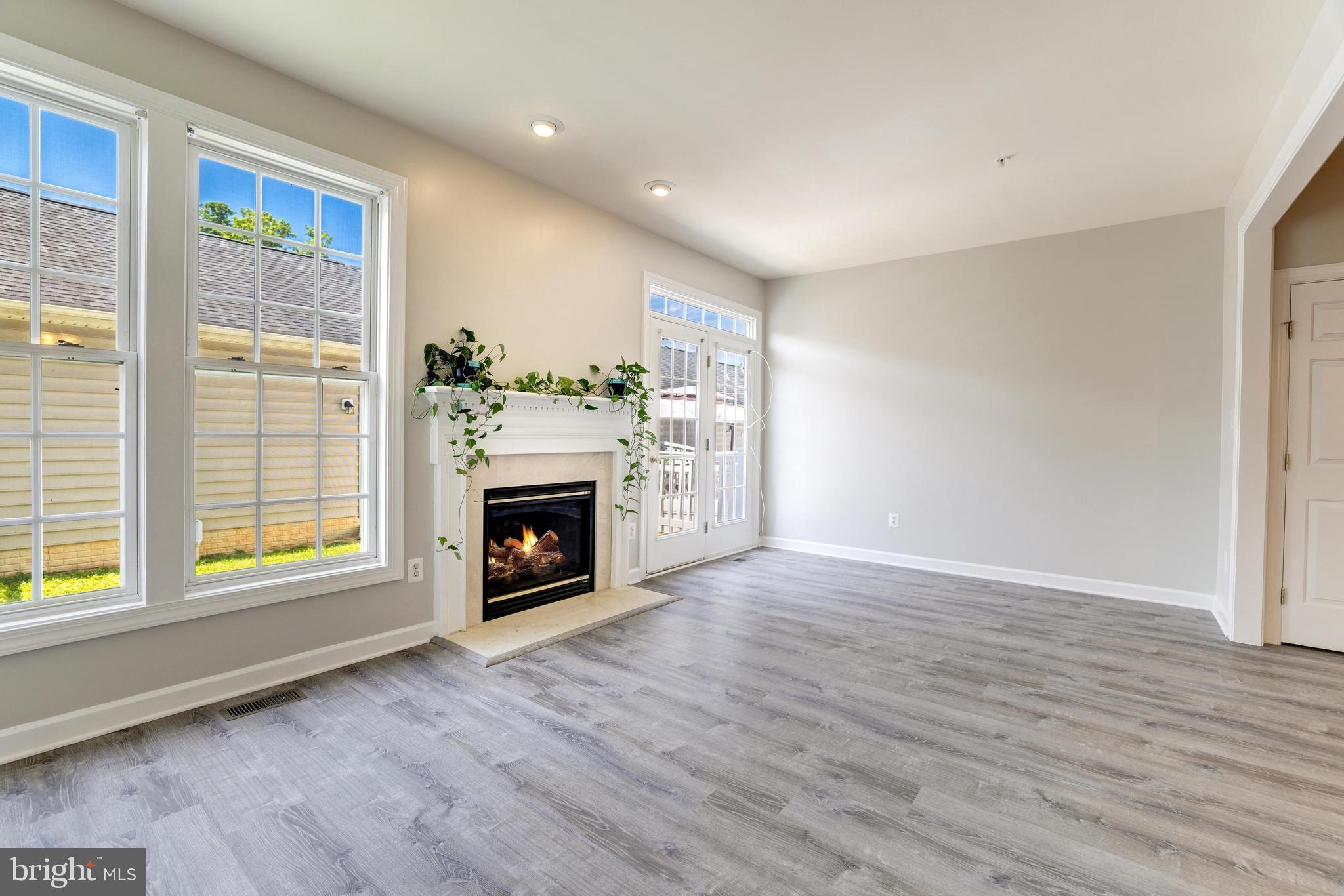 ARORA HILLS - Residential