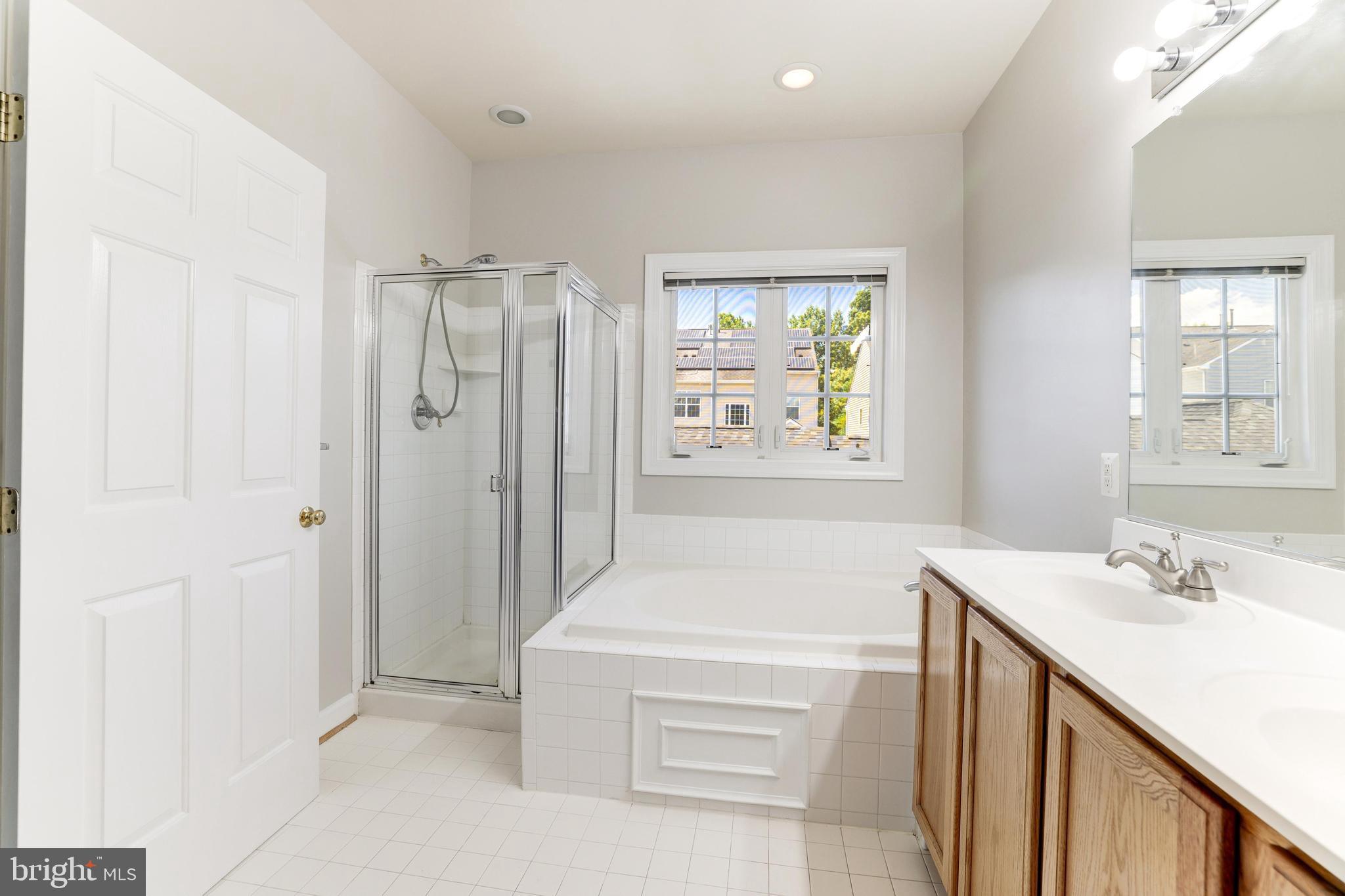 ARORA HILLS - Residential