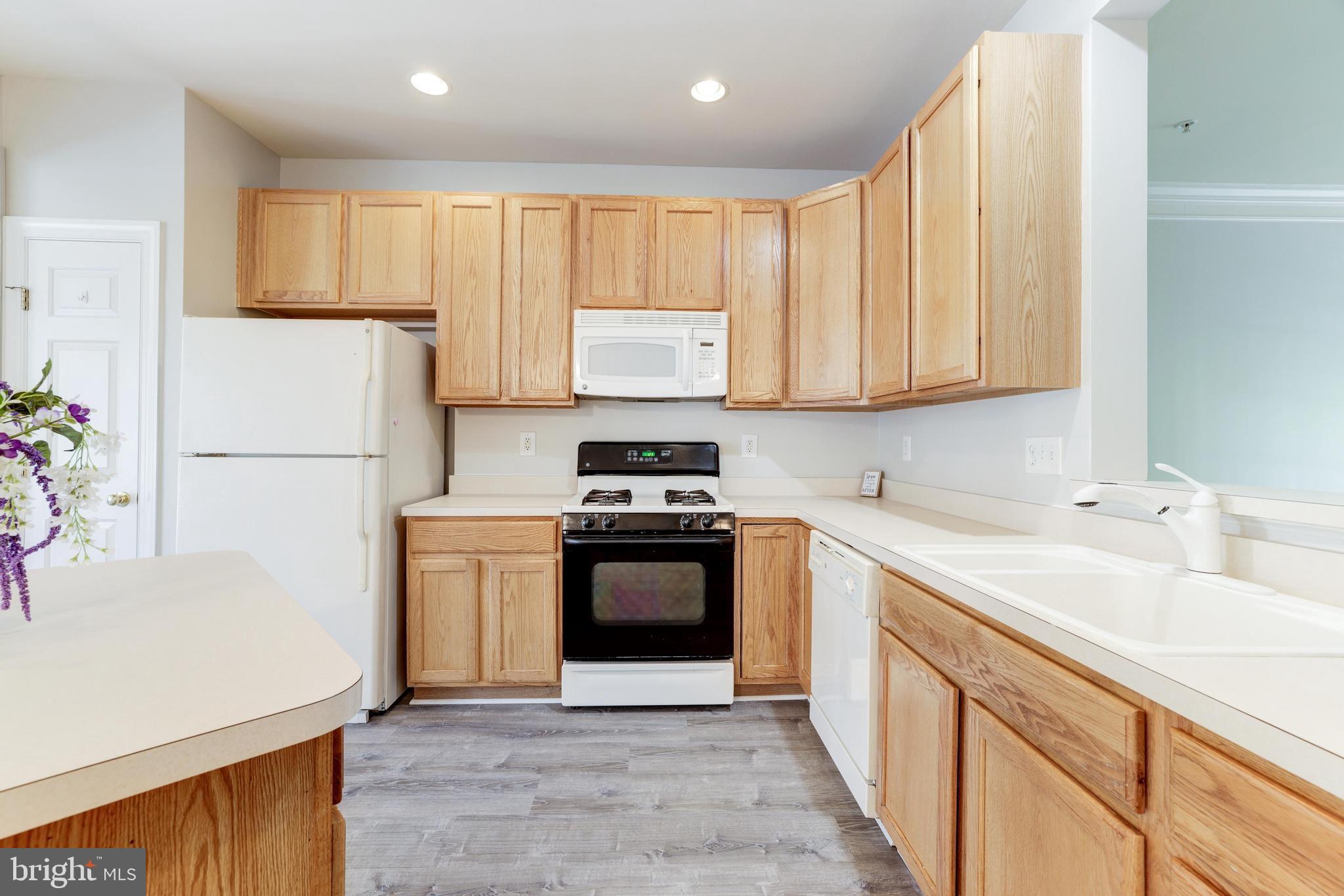 ARORA HILLS - Residential