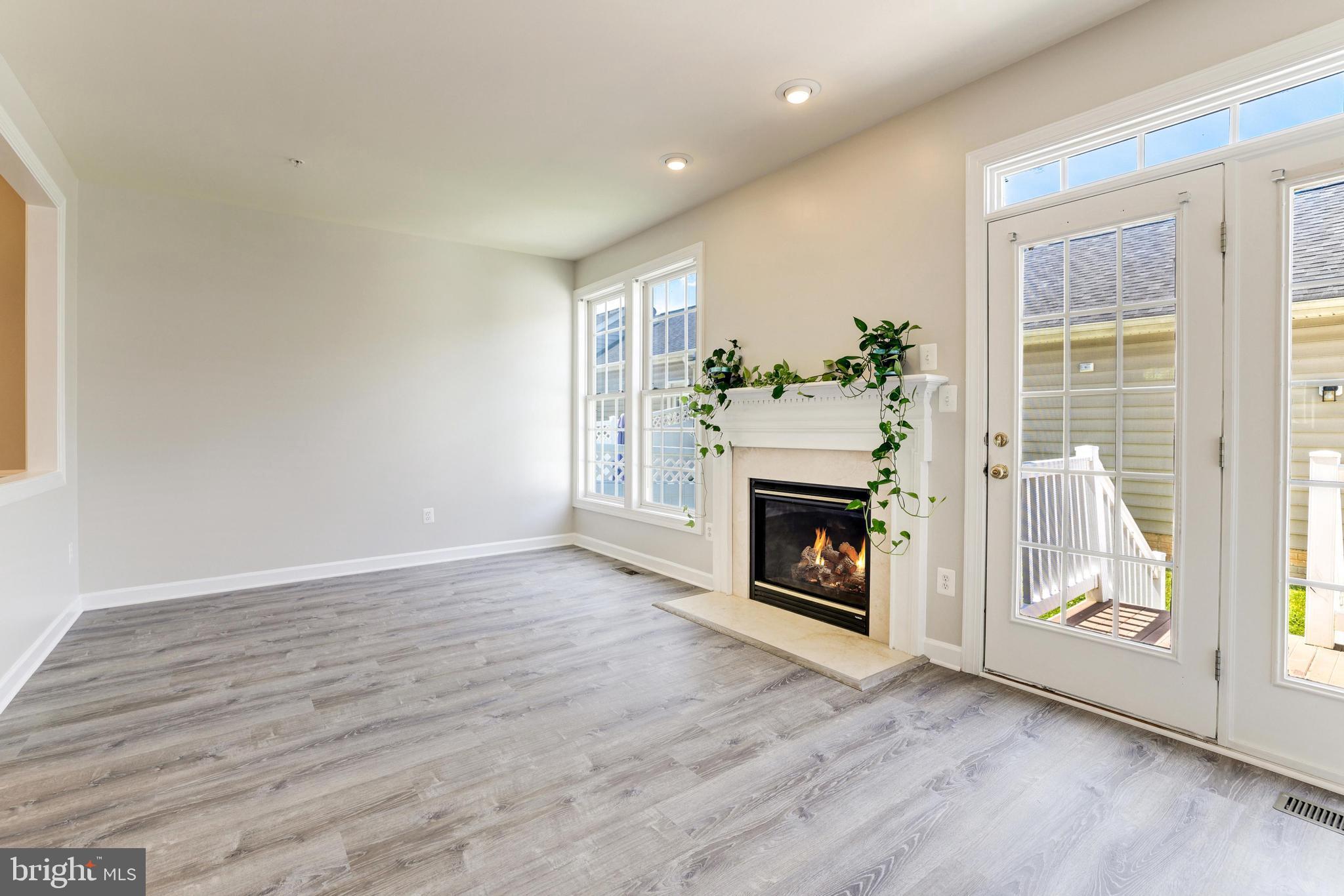 ARORA HILLS - Residential