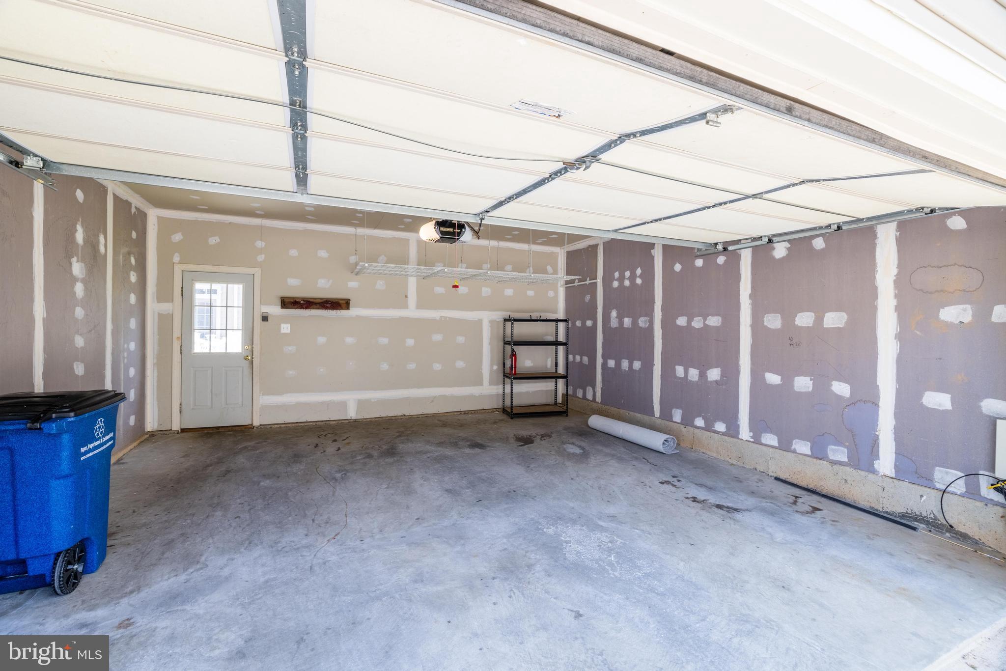 ARORA HILLS - Residential