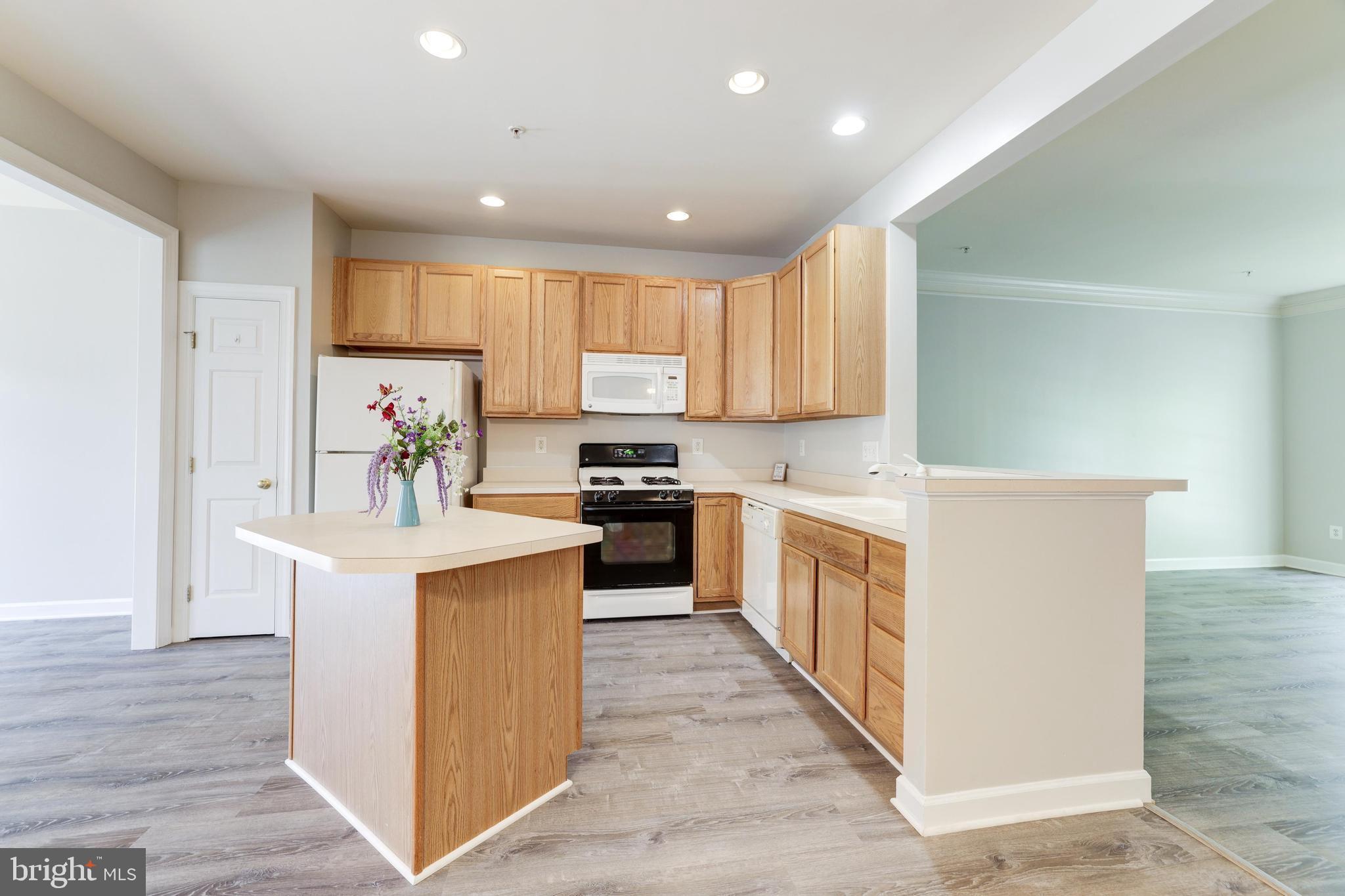 ARORA HILLS - Residential