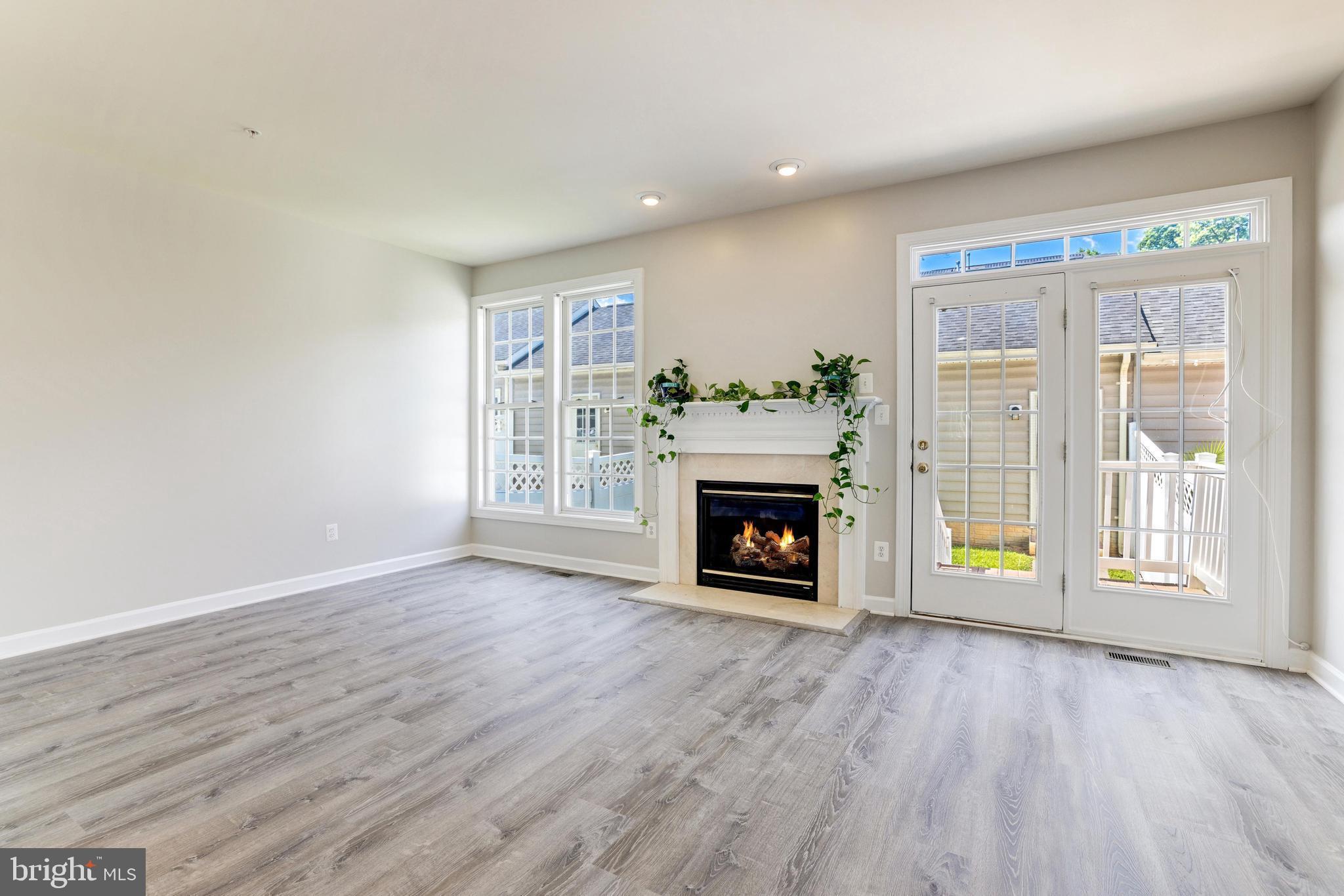 ARORA HILLS - Residential