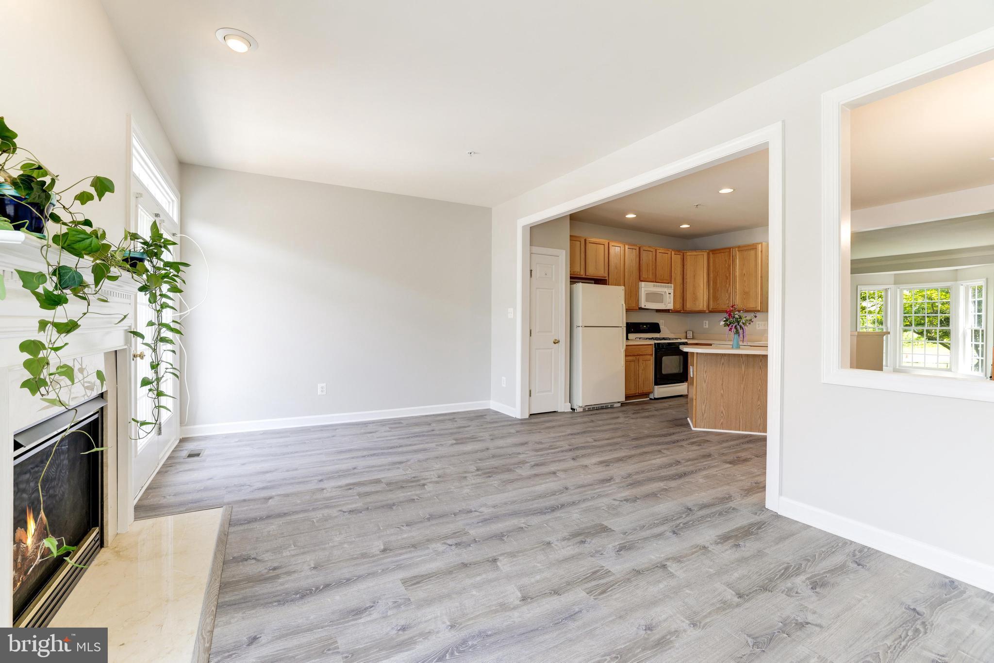 ARORA HILLS - Residential