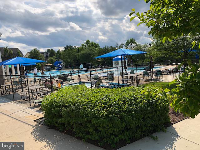 ARORA HILLS - Residential