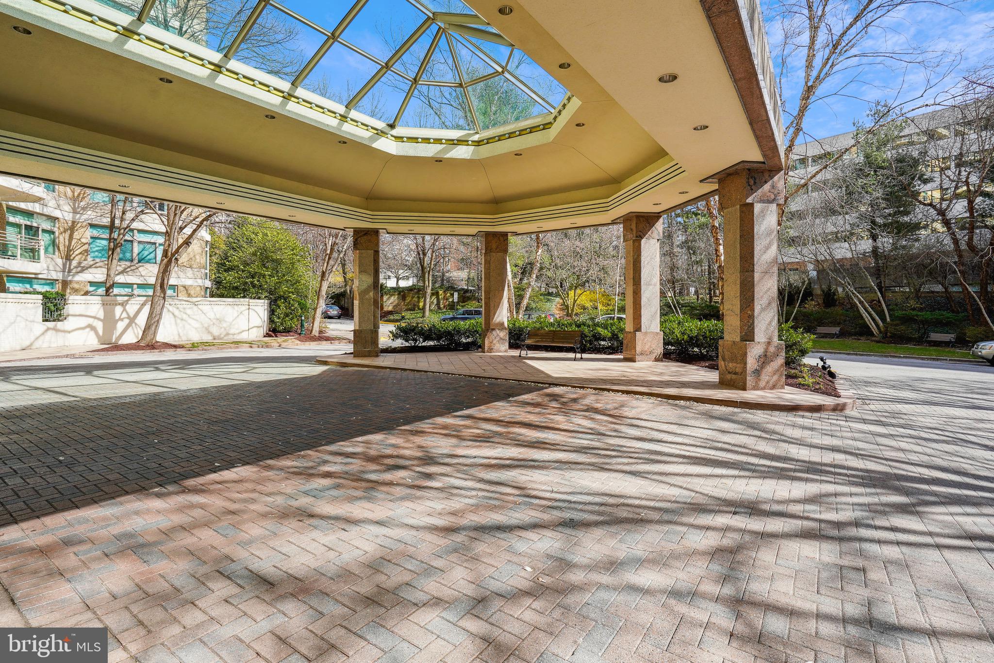 SOMERSET HOUSE - Residential