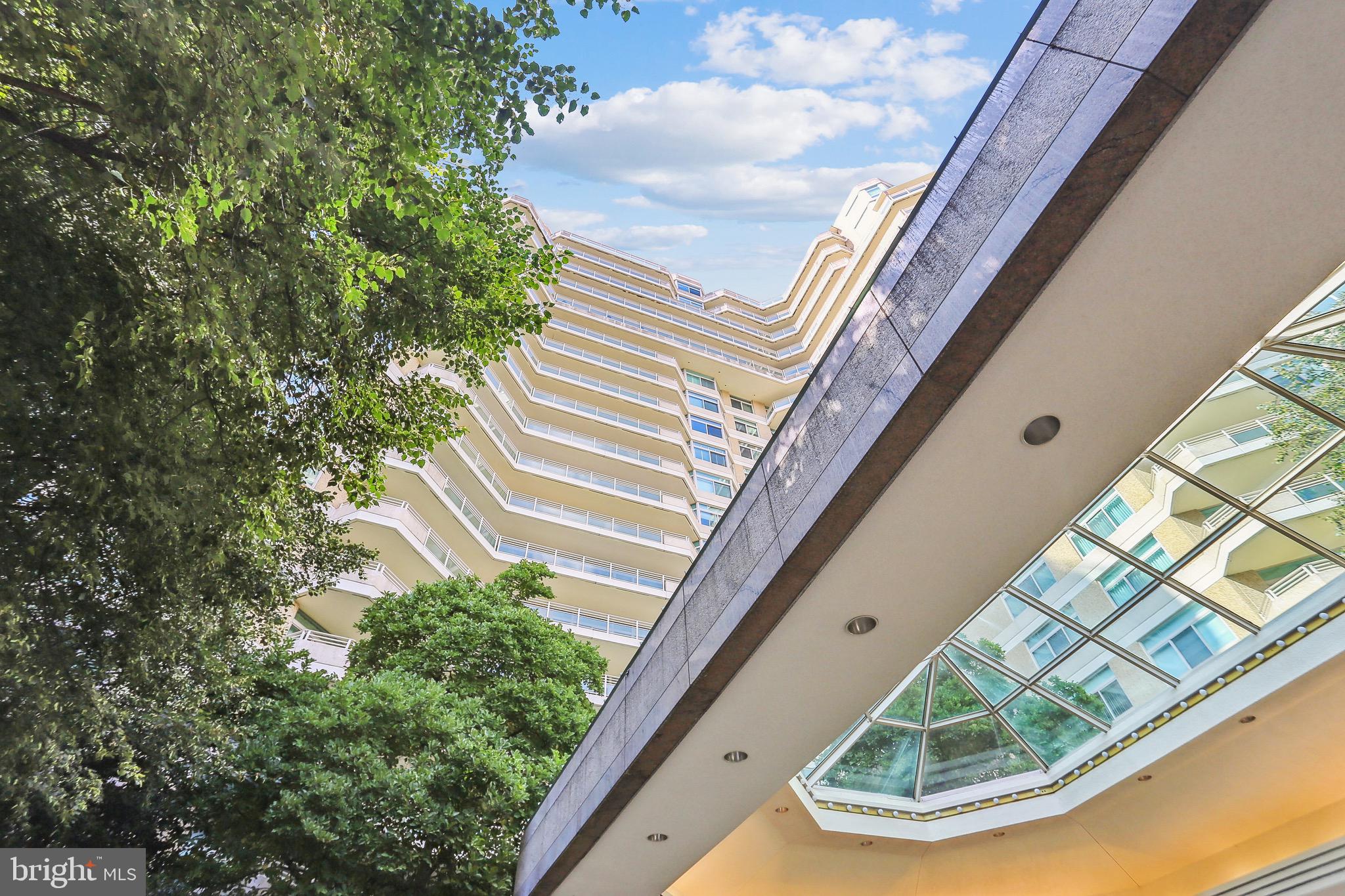 SOMERSET HOUSE - Residential