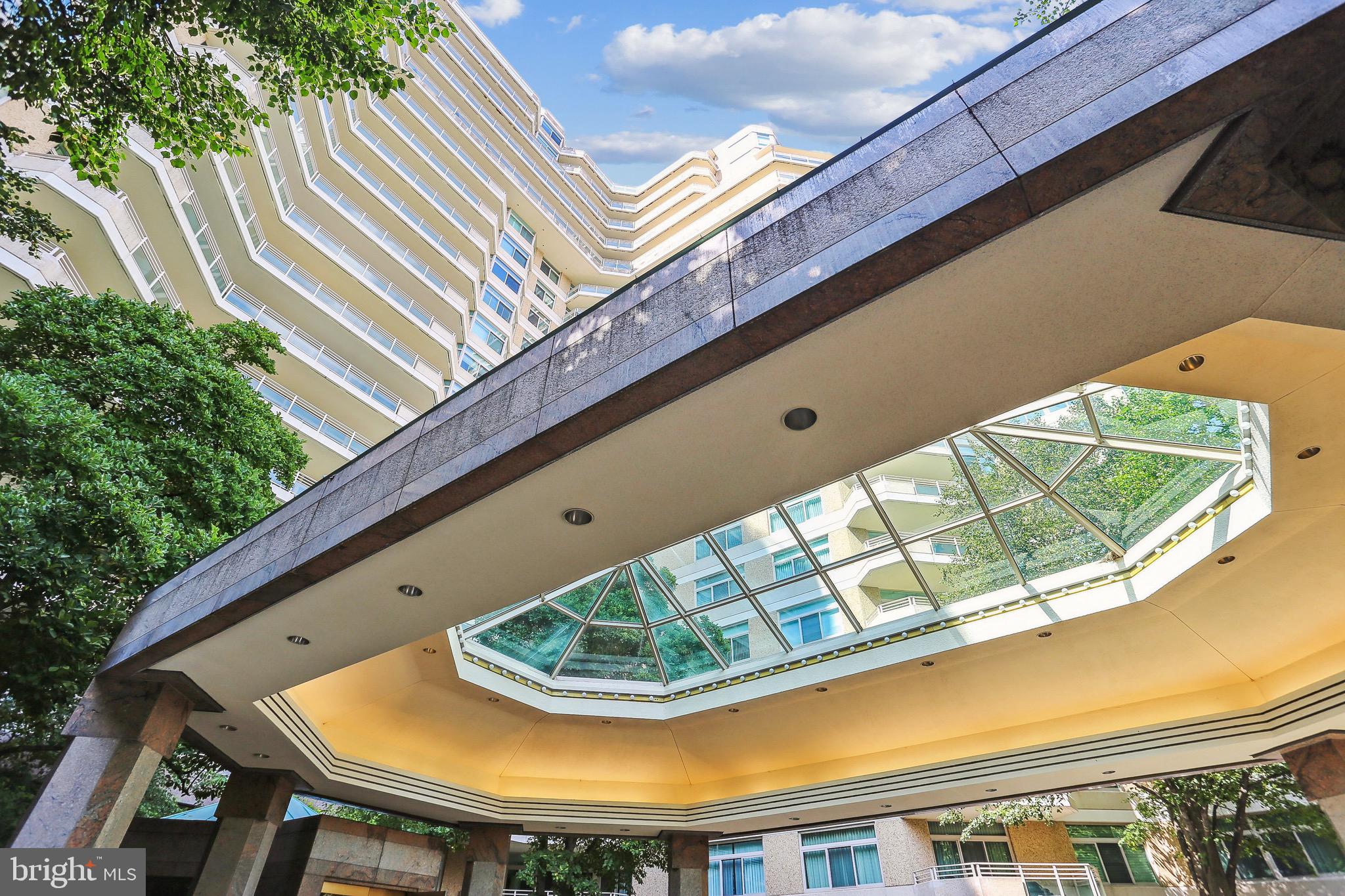 SOMERSET HOUSE - Residential