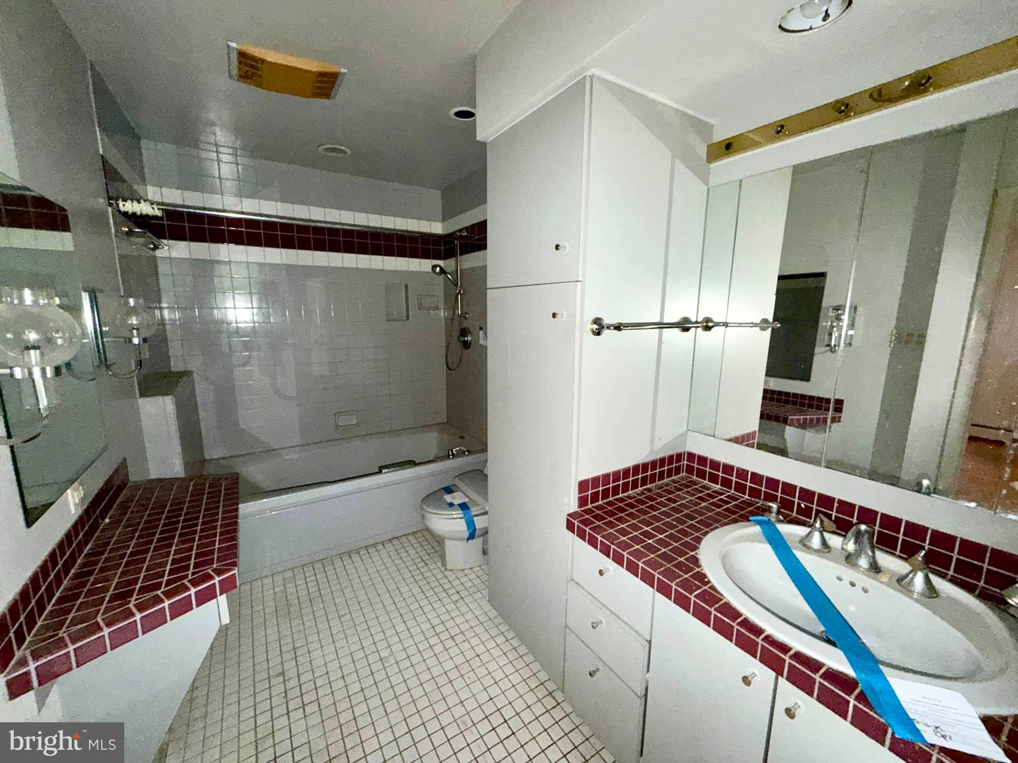 MOUNT HEBRON - Residential