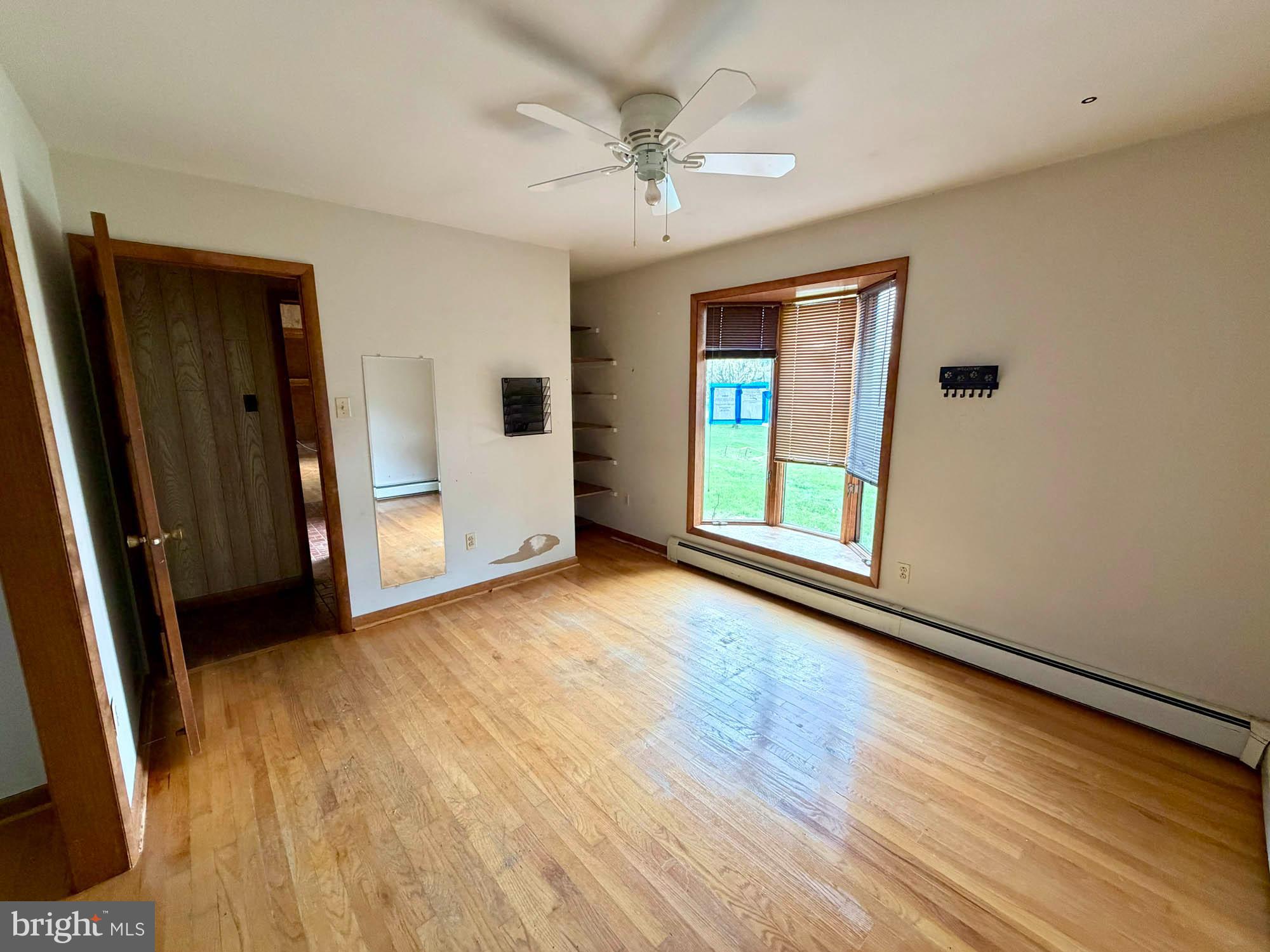 MOUNT HEBRON - Residential