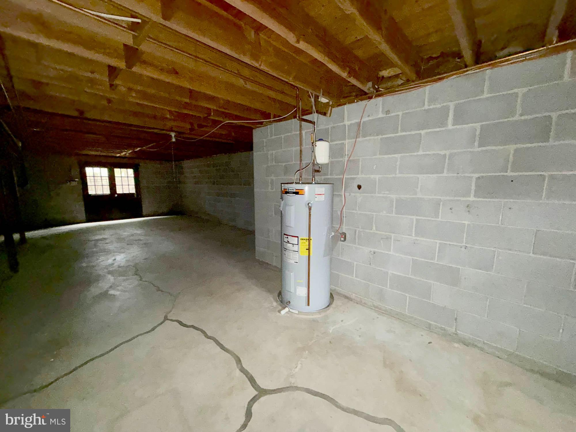 MOUNT HEBRON - Residential