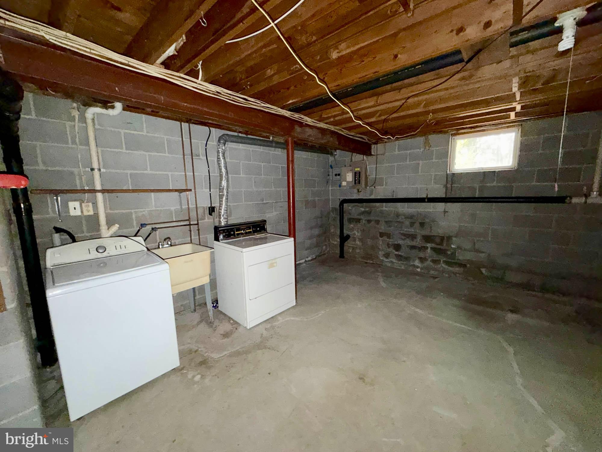 MOUNT HEBRON - Residential