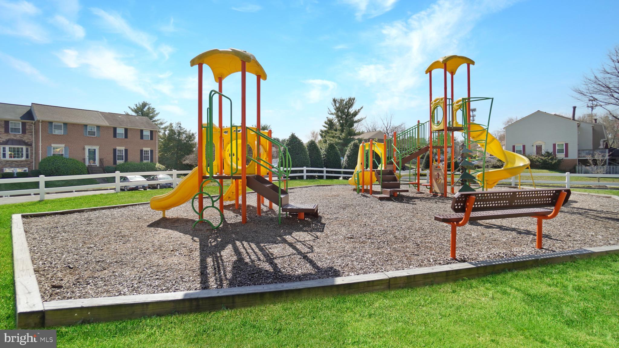 ELIZABETHS LANDING - Residential