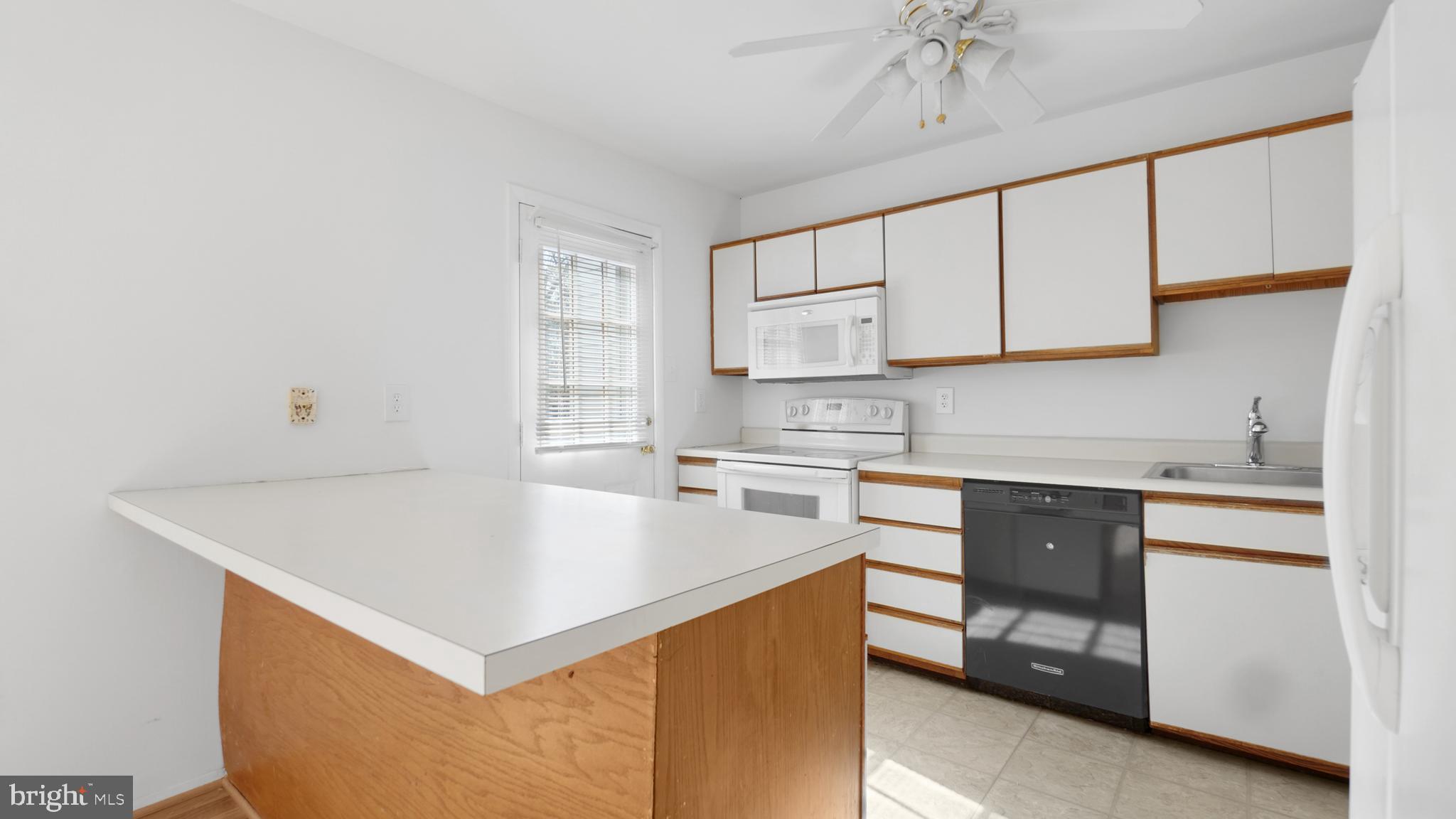 ELIZABETHS LANDING - Residential