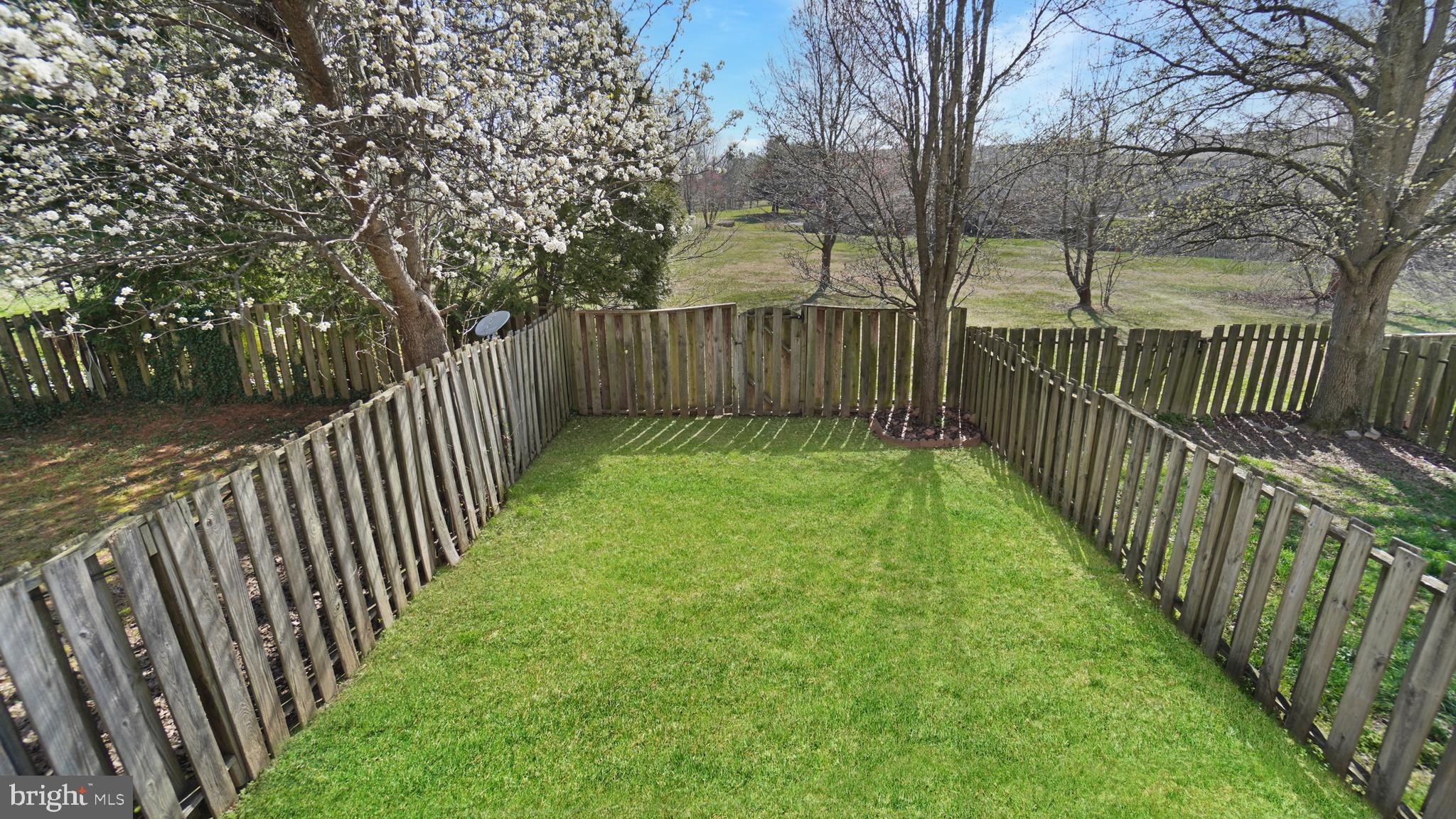 ELIZABETHS LANDING - Residential