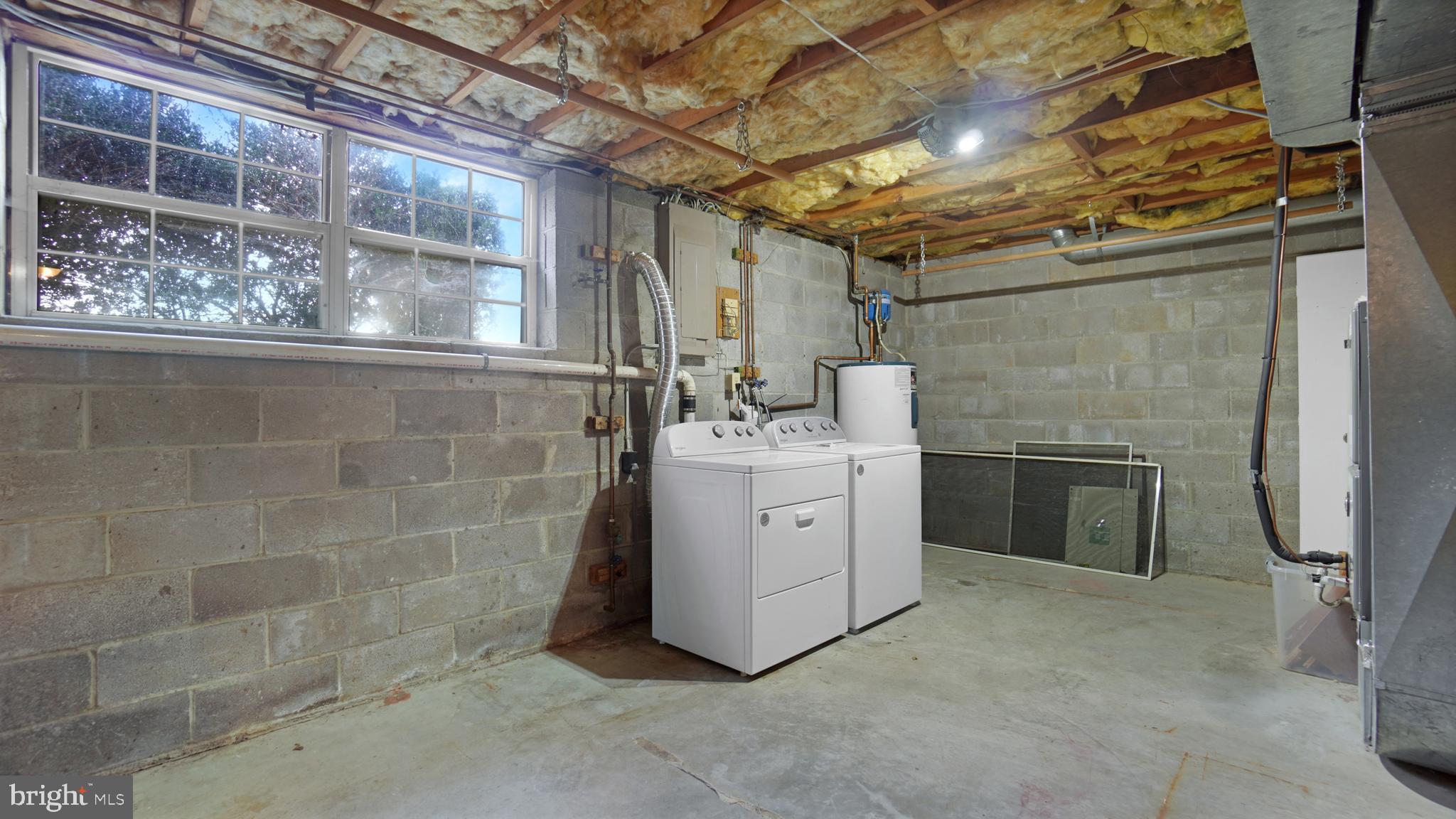 ELIZABETHS LANDING - Residential