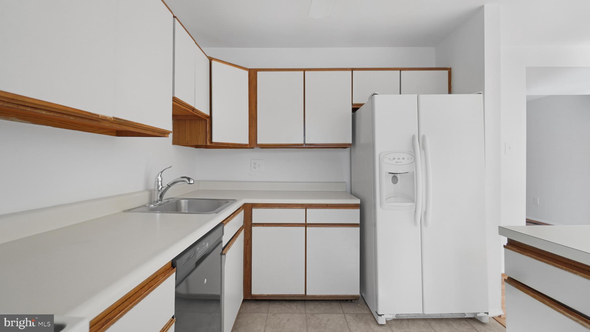 ELIZABETHS LANDING - Residential