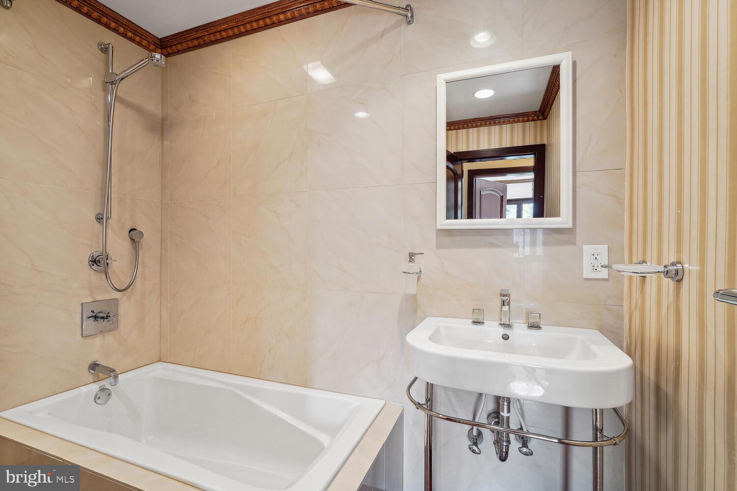 BLENHEIM - Residential