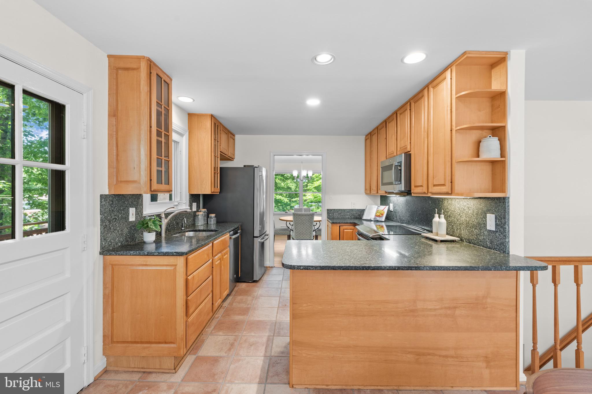 ORANGE HUNT ESTATES - Residential