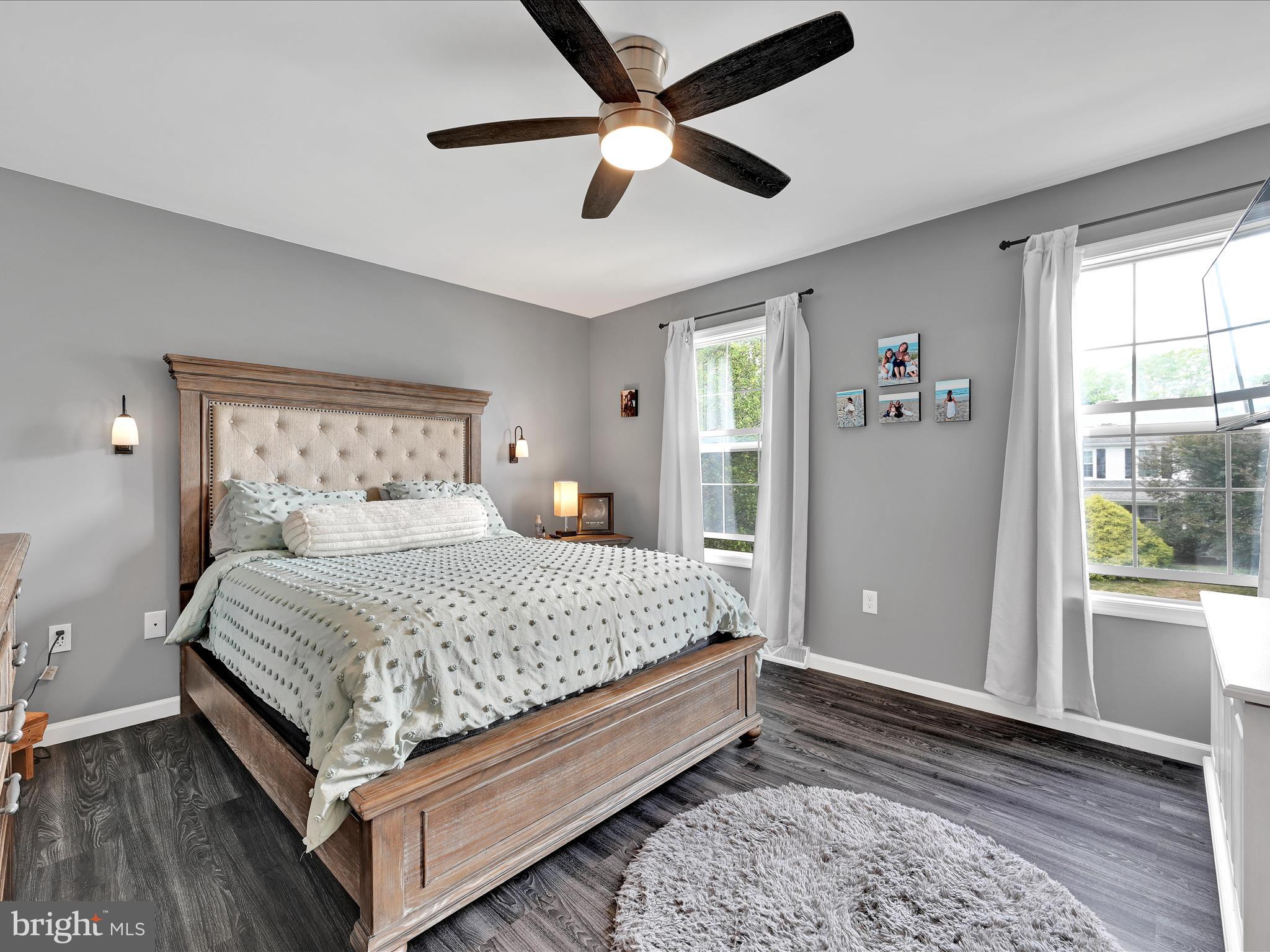 VILLAGE SQUARE COMMONS - Residential