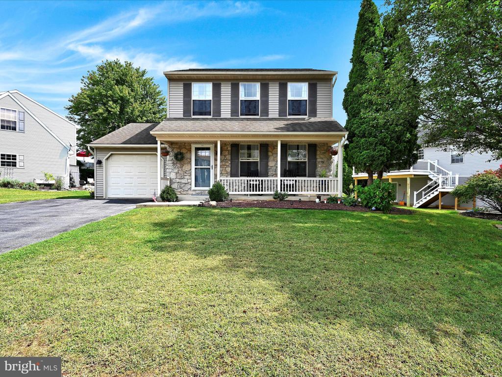 Photo of 341 Sload Circle, MARIETTA, PA 17547 (MLS # PALA2076100)