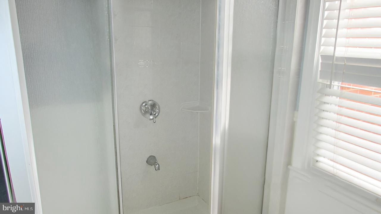 HAYWOOD HEIGHTS - Residential