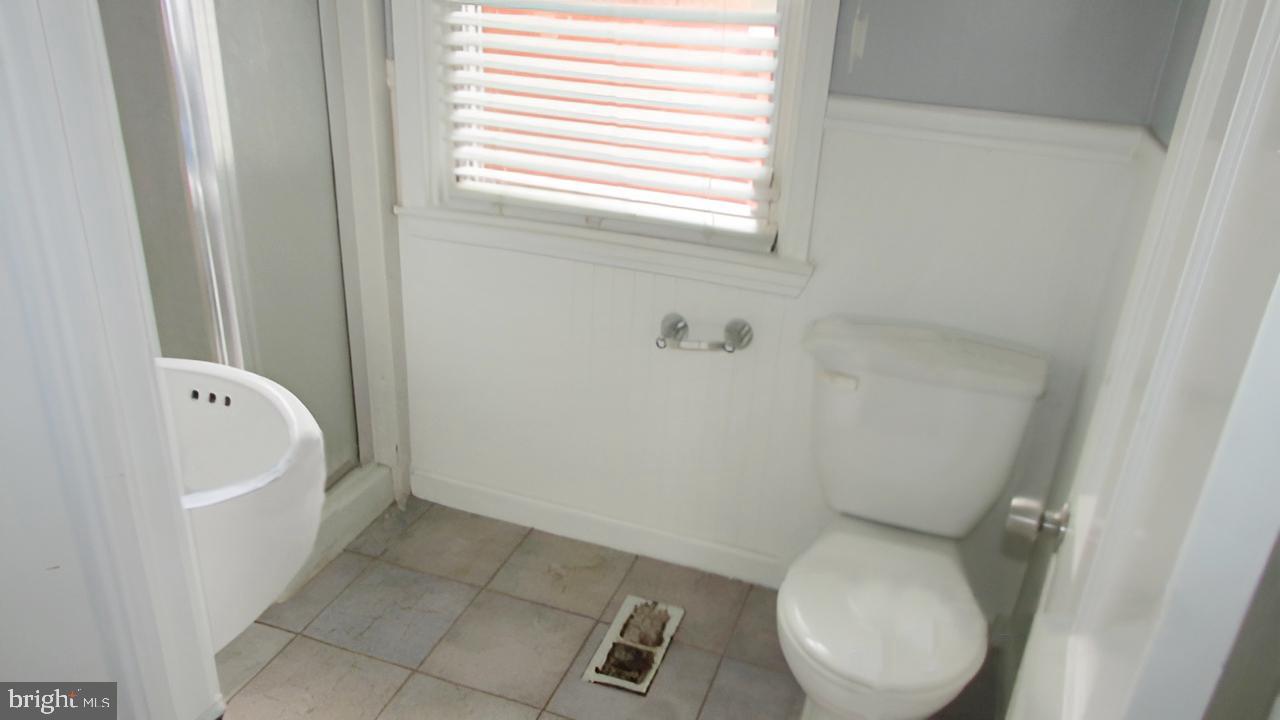 HAYWOOD HEIGHTS - Residential