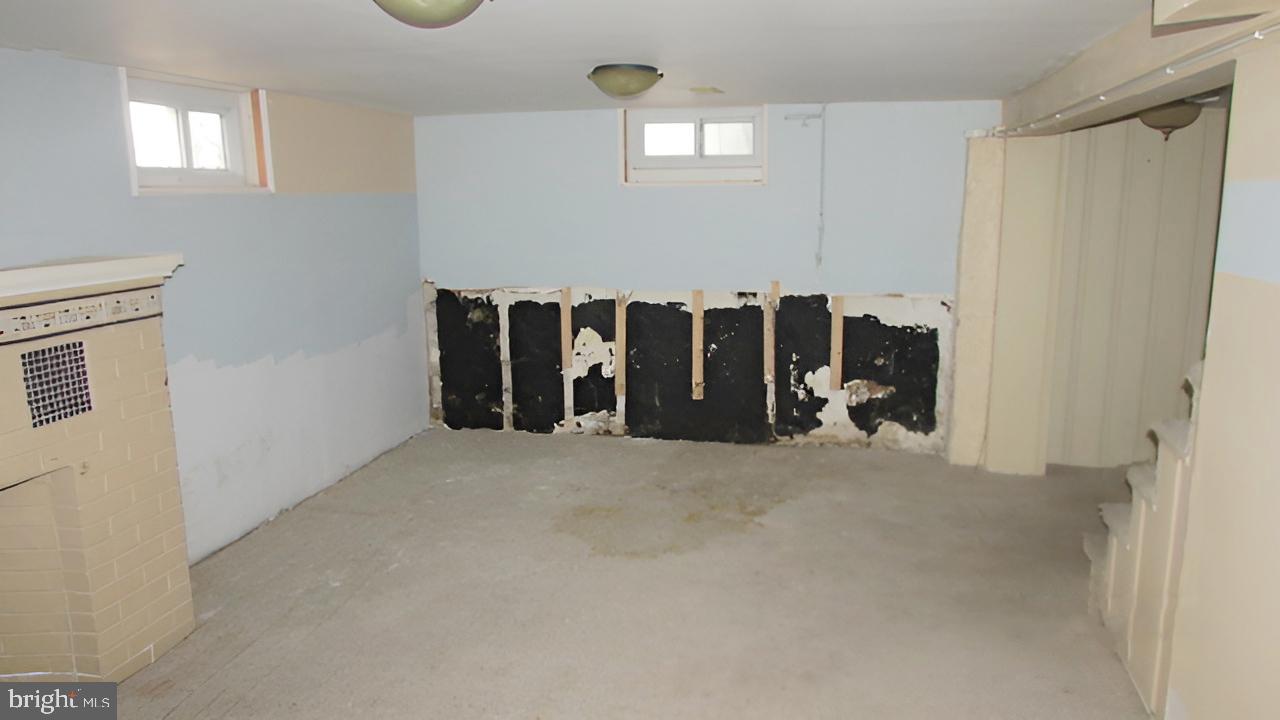 HAYWOOD HEIGHTS - Residential