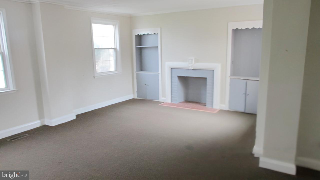 HAYWOOD HEIGHTS - Residential