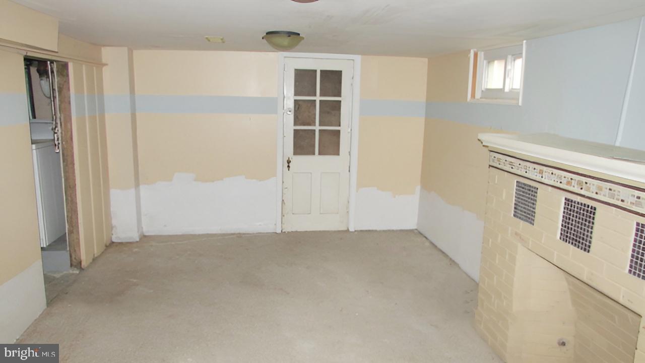 HAYWOOD HEIGHTS - Residential