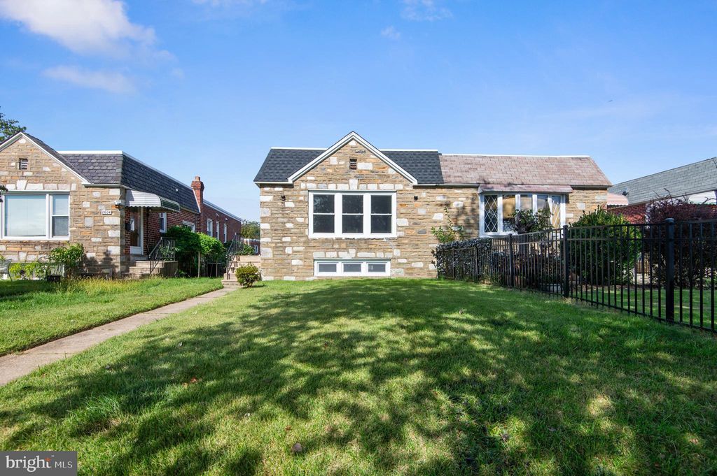 Photo of 8606 Frontenac Street, PHILADELPHIA, PA 19152 (MLS # PAPH2545062)