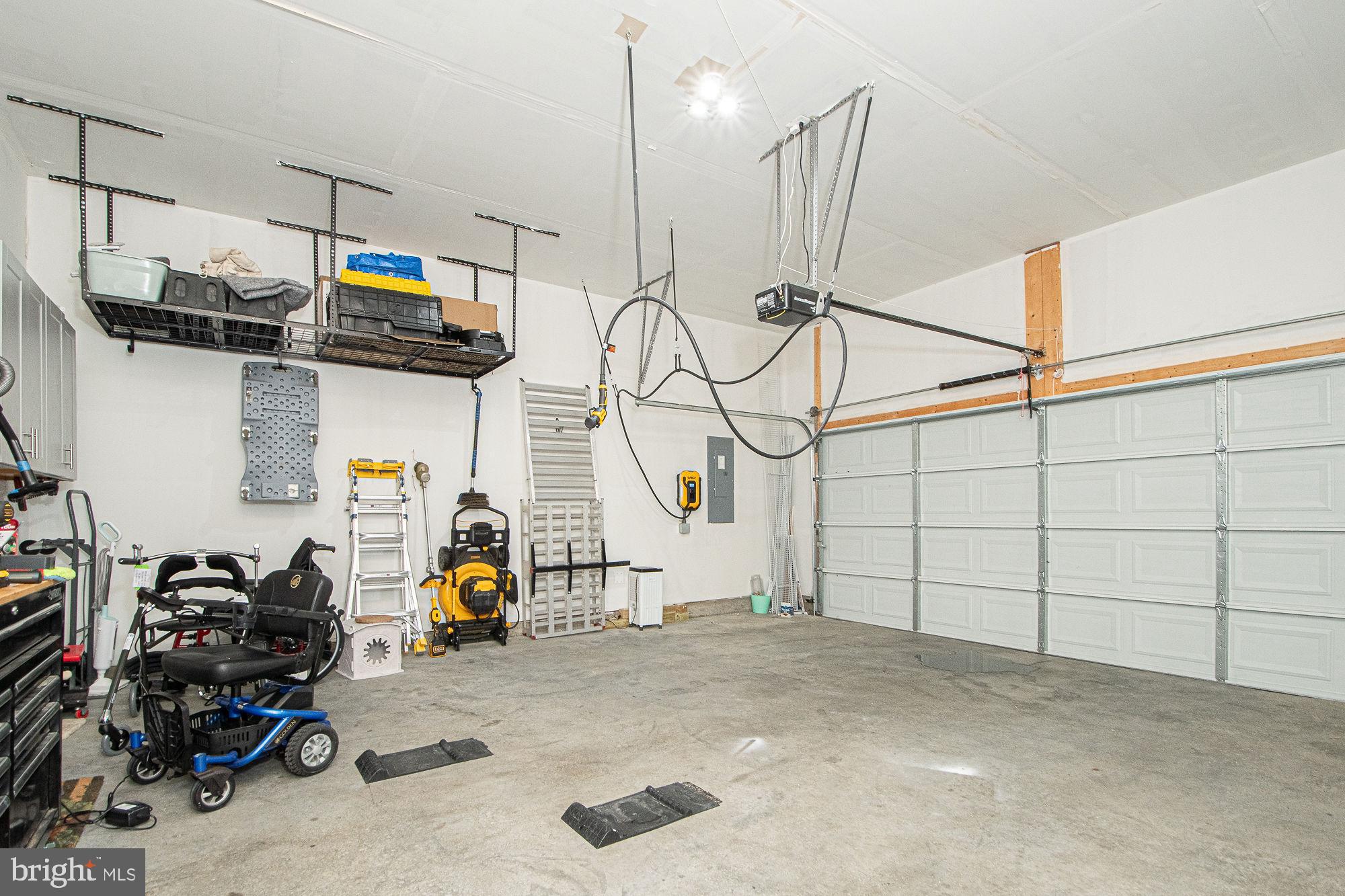 SOUTHERN HILLS - Residential