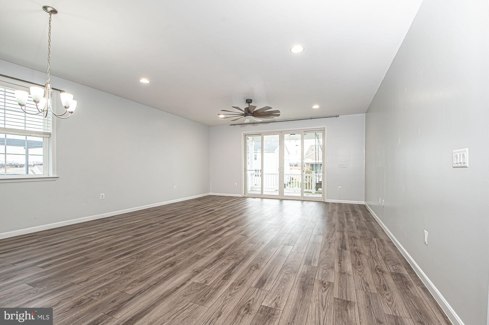 SOUTHERN HILLS - Residential