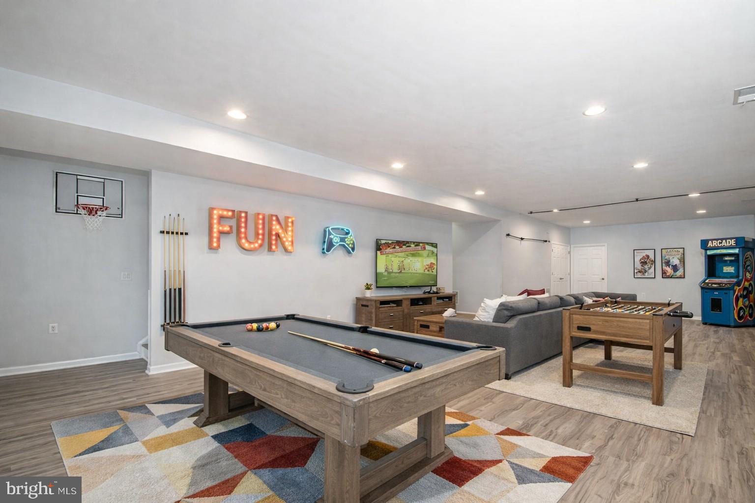 SOUTHERN HILLS - Residential