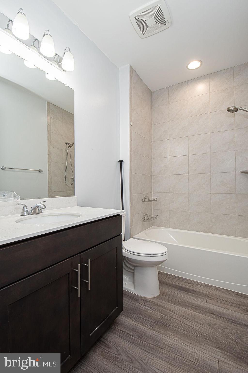 SOUTHERN HILLS - Residential