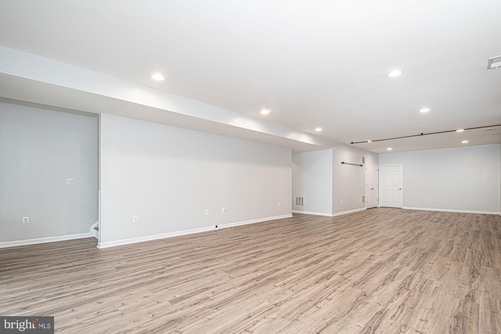 SOUTHERN HILLS - Residential