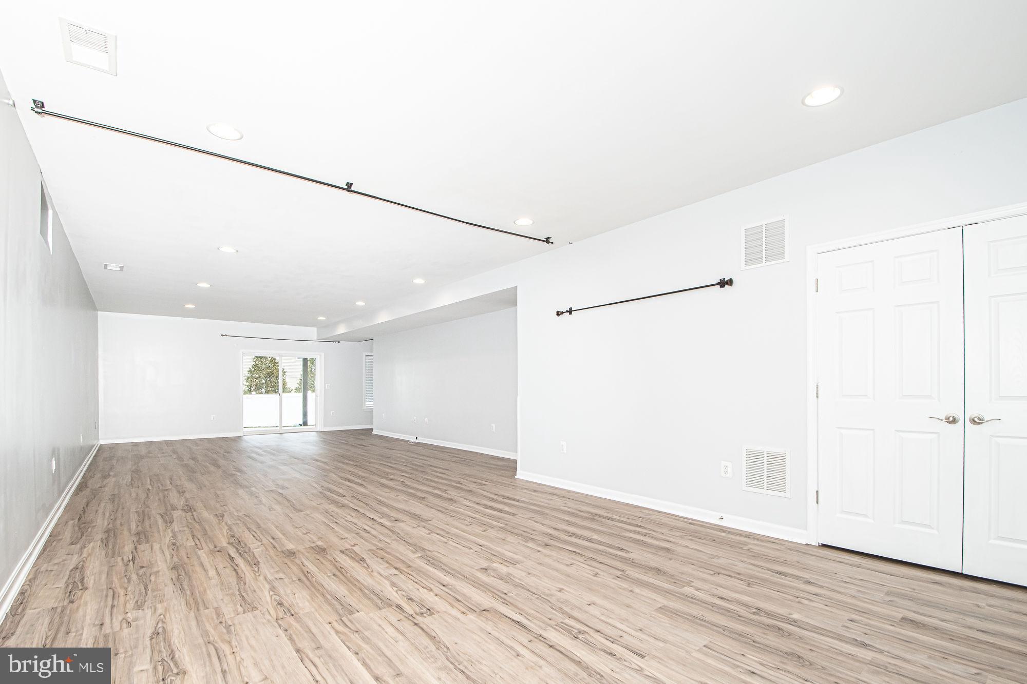 SOUTHERN HILLS - Residential