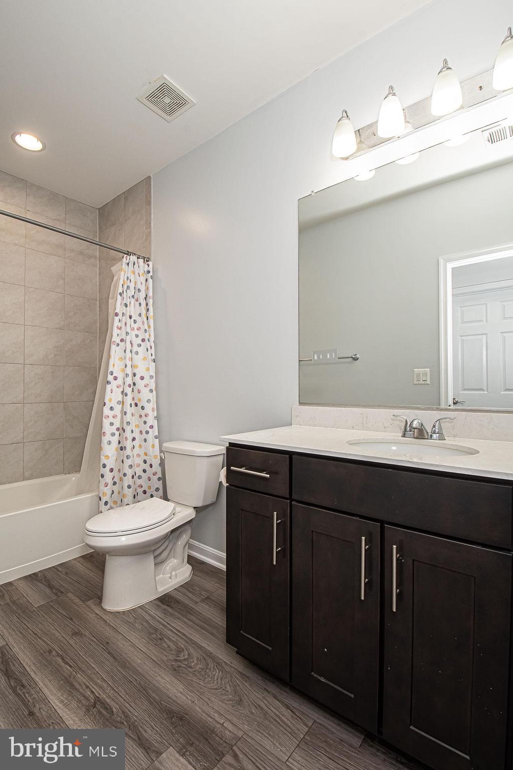 SOUTHERN HILLS - Residential