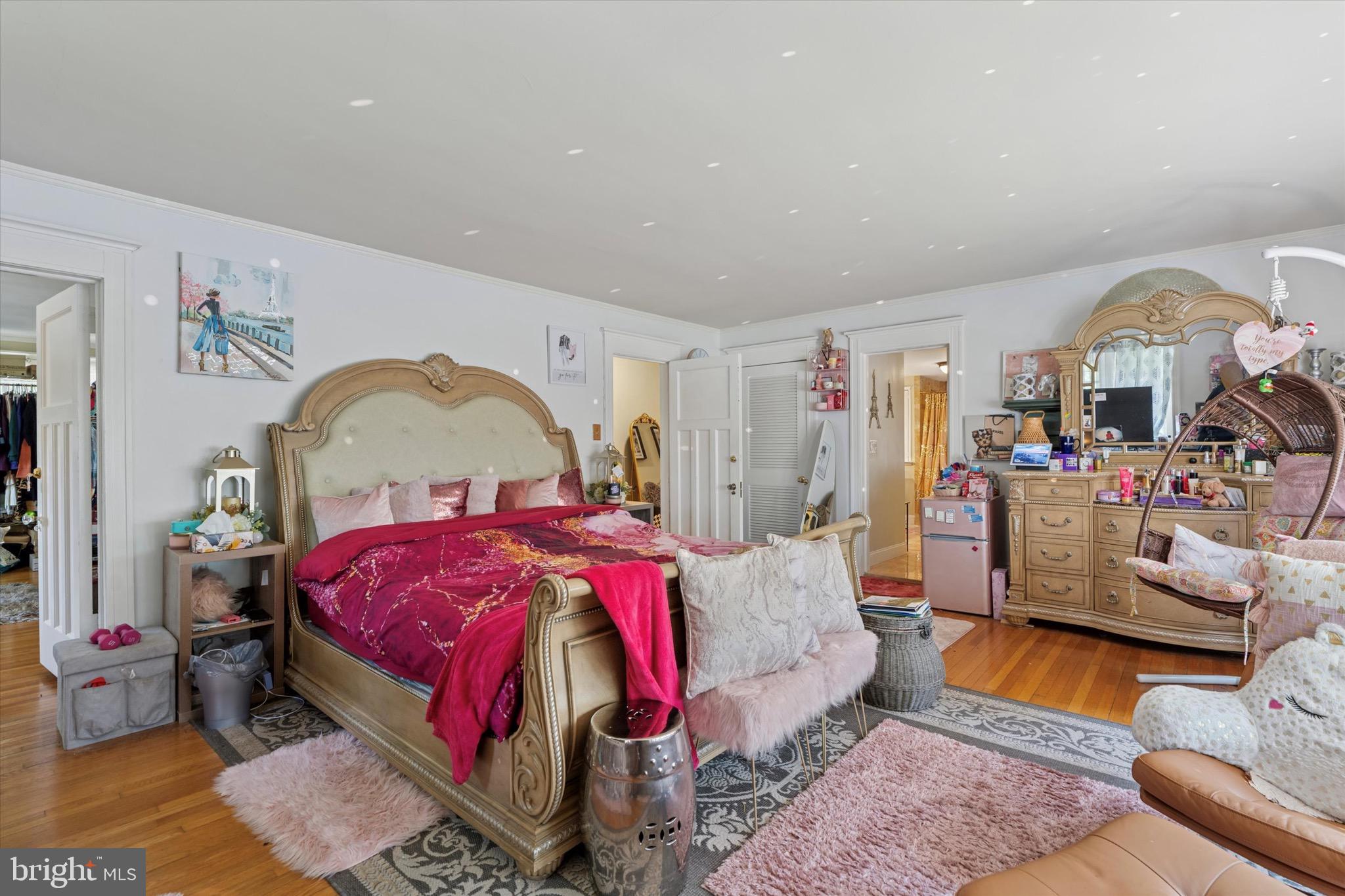 JENKINTOWN - Residential