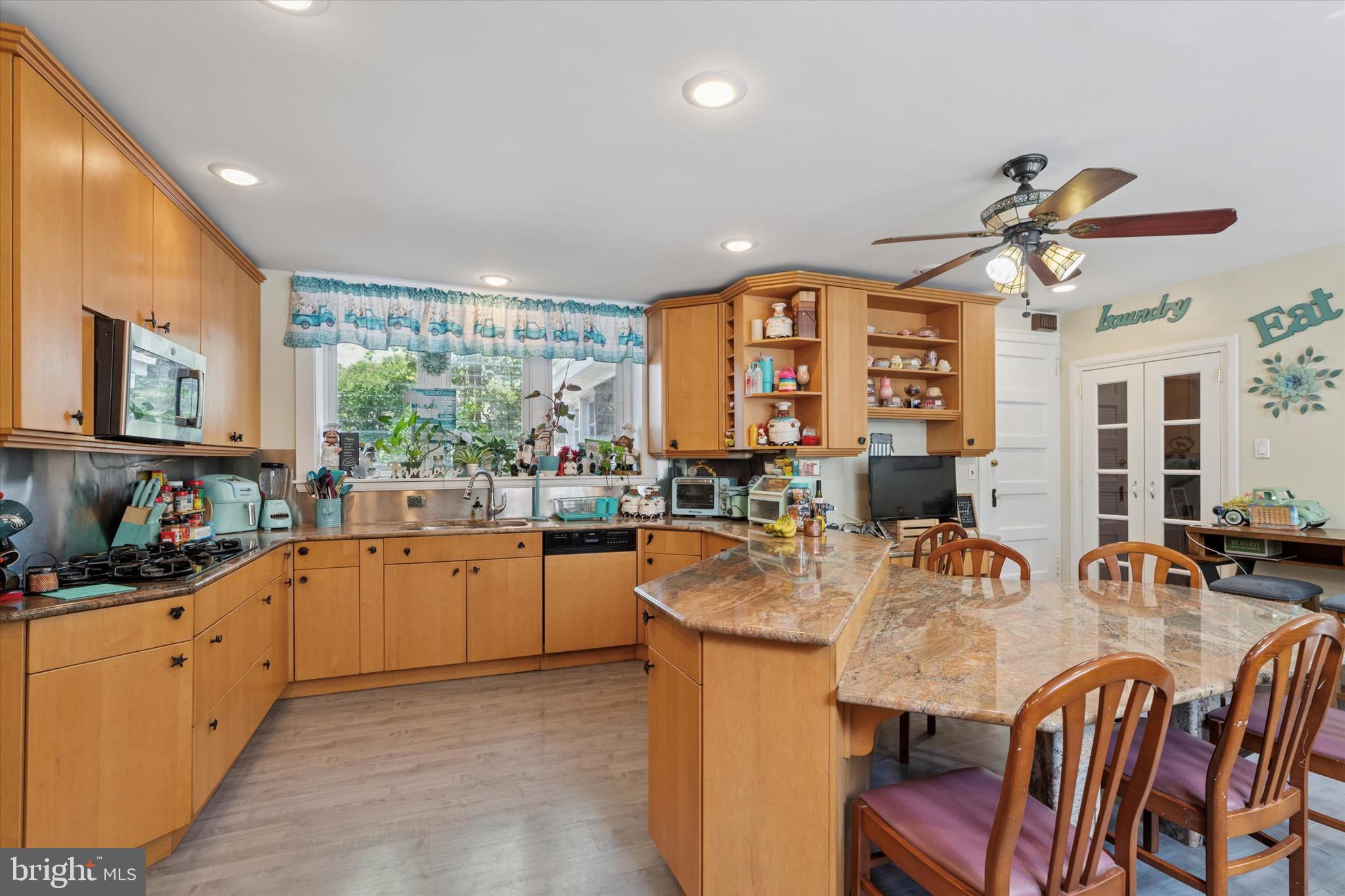 JENKINTOWN - Residential