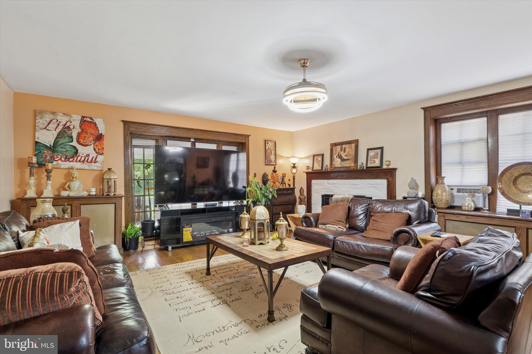 JENKINTOWN - Residential