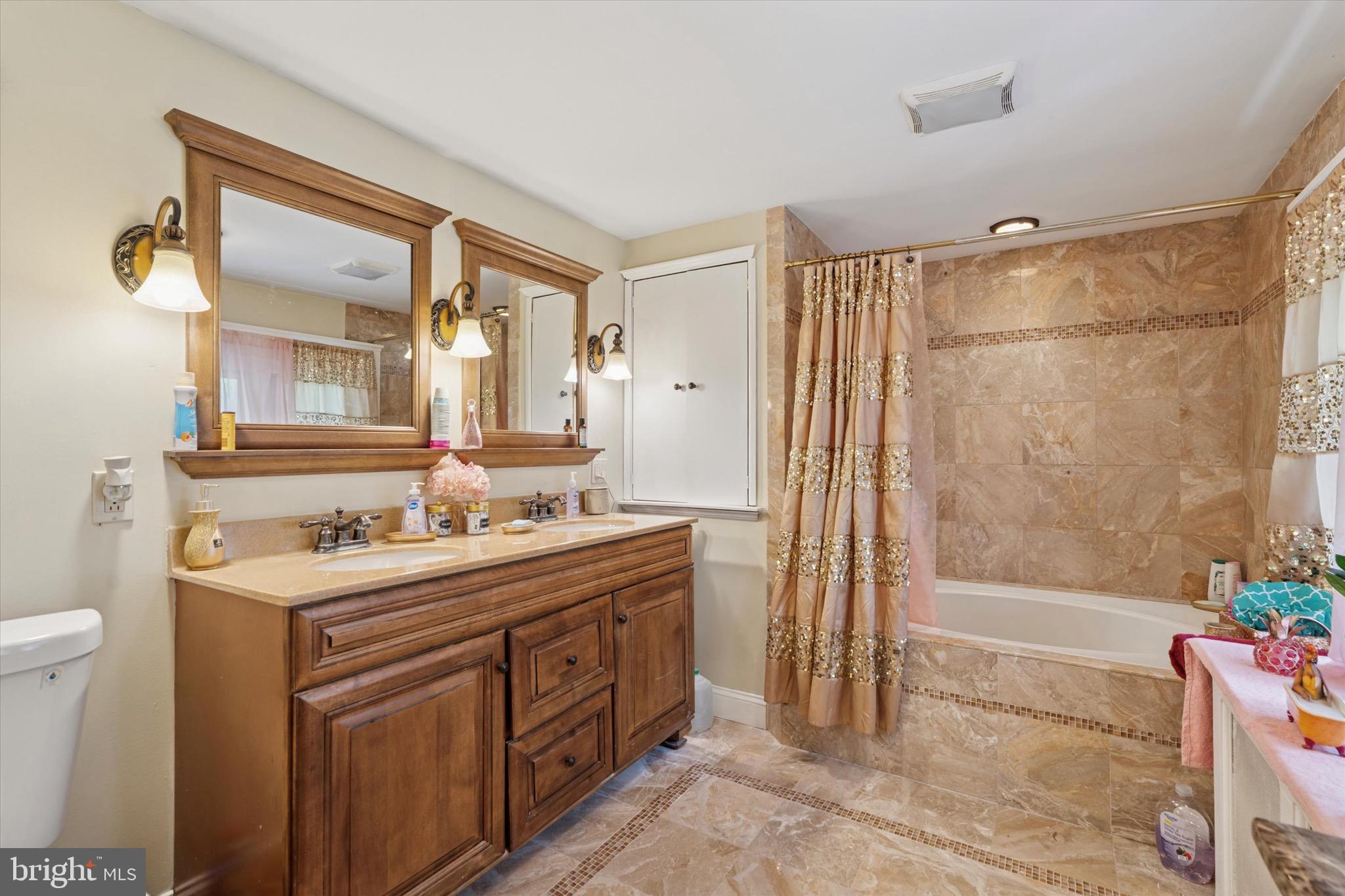 JENKINTOWN - Residential