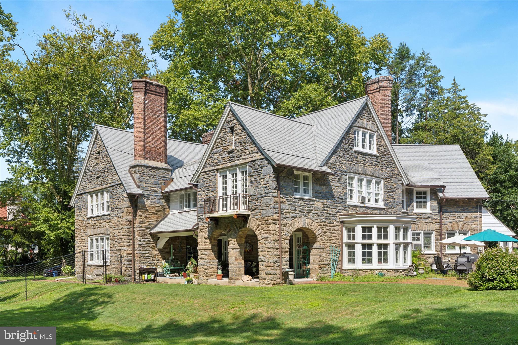 JENKINTOWN - Residential