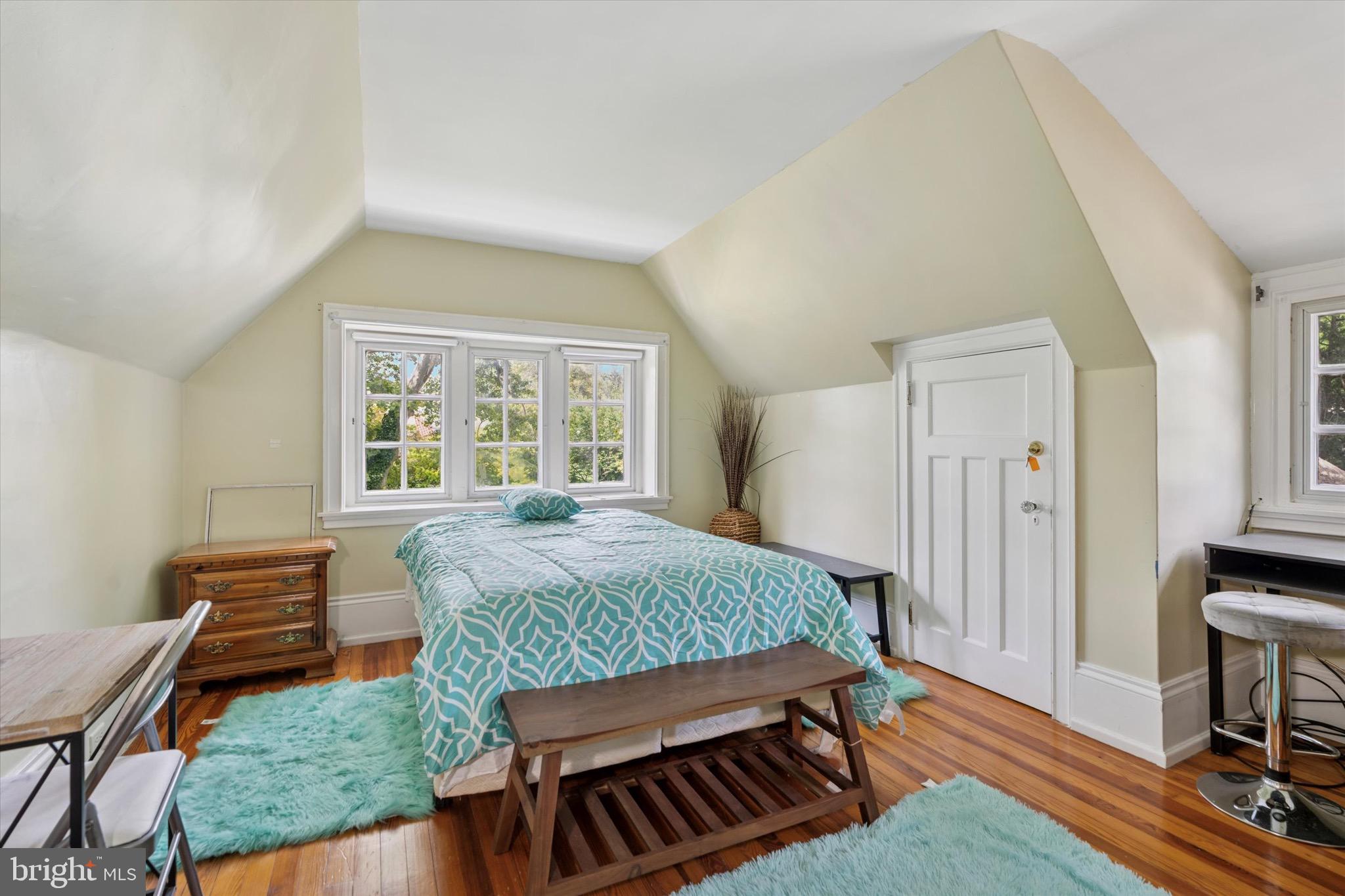 JENKINTOWN - Residential