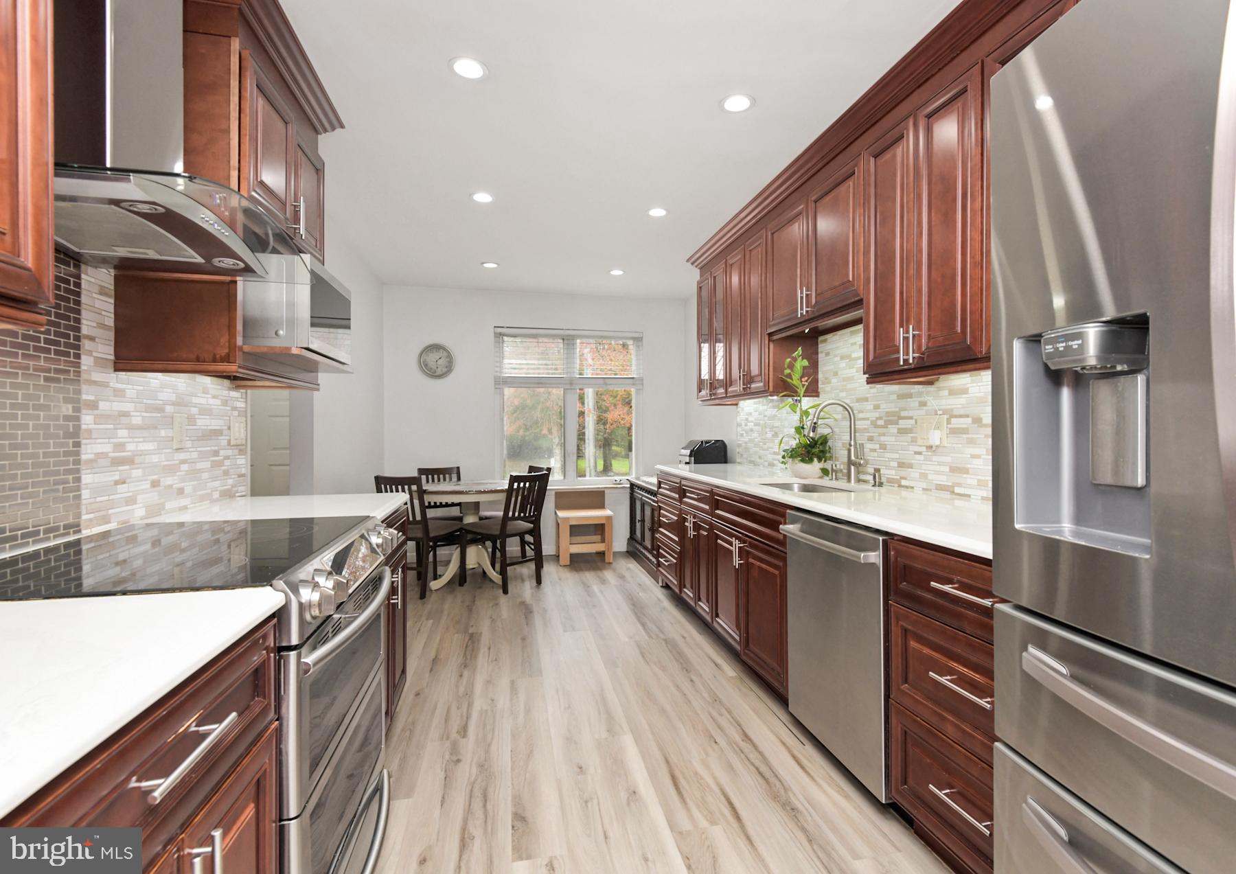 158 KINGSLAND CIRCLE