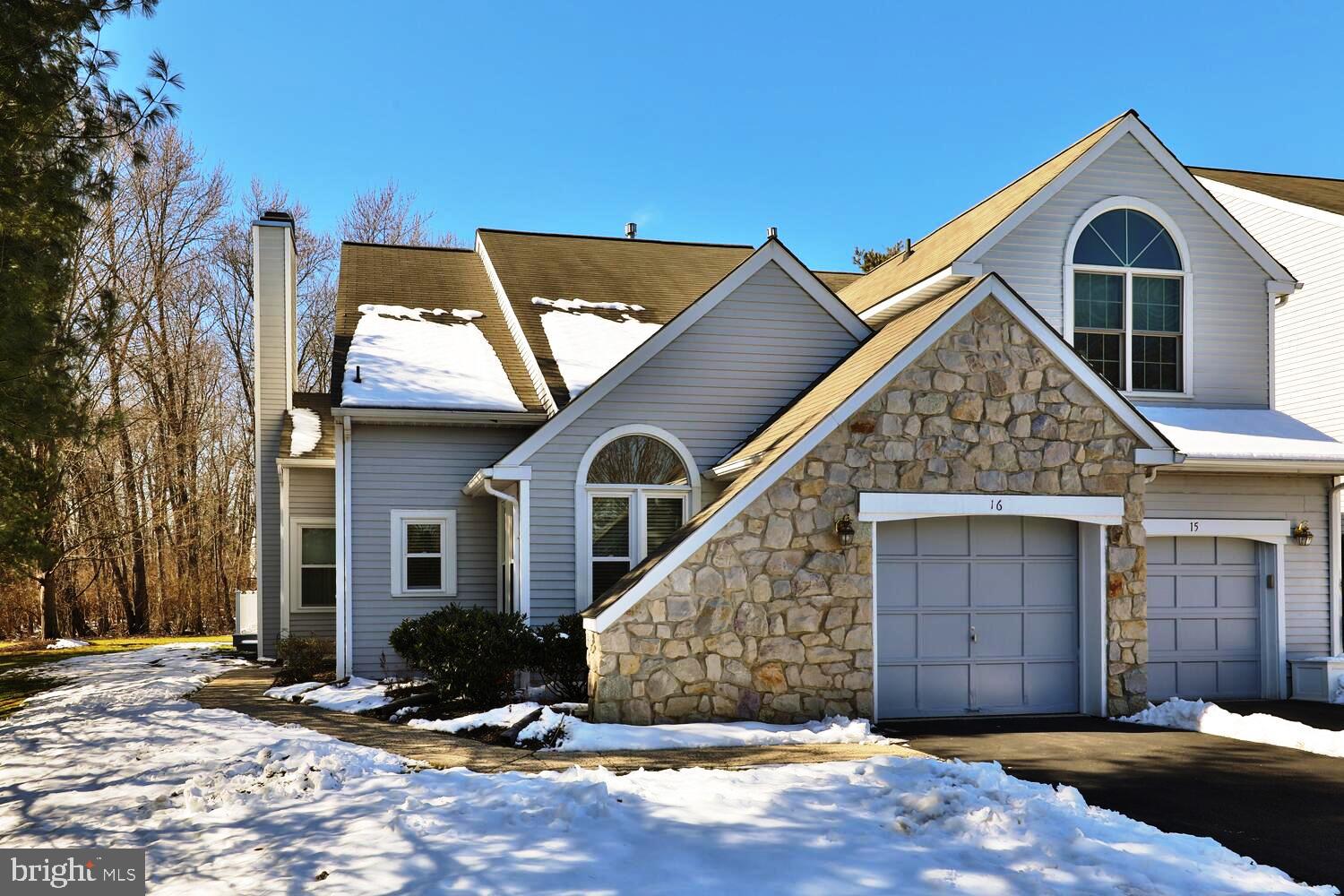 GWYN AYRE - Residential