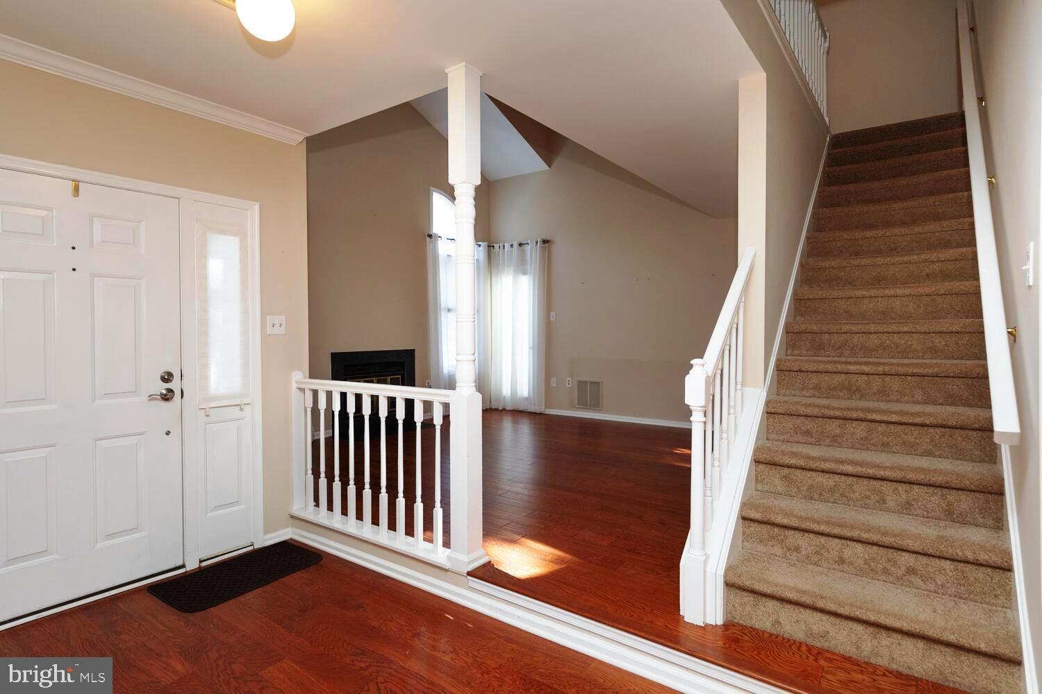 GWYN AYRE - Residential