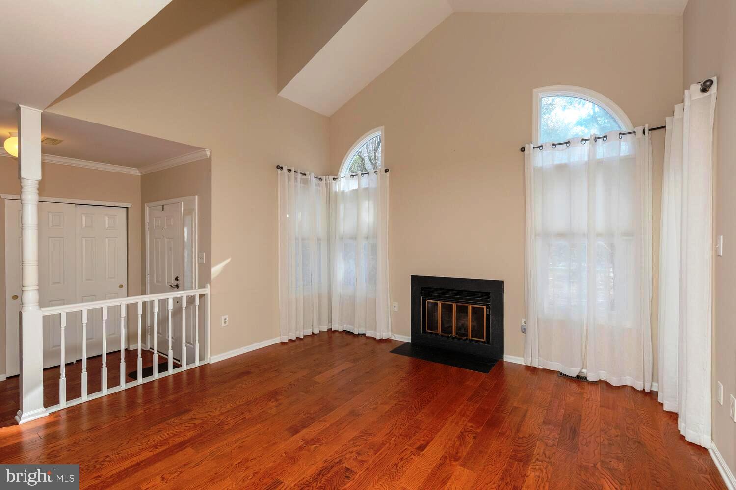 GWYN AYRE - Residential