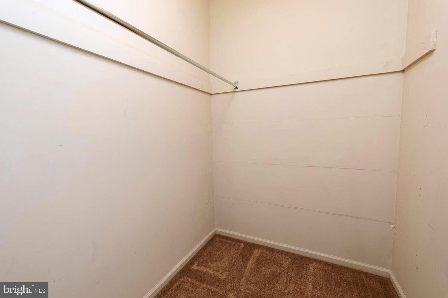 GWYN AYRE - Residential