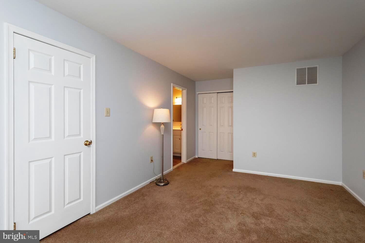 GWYN AYRE - Residential